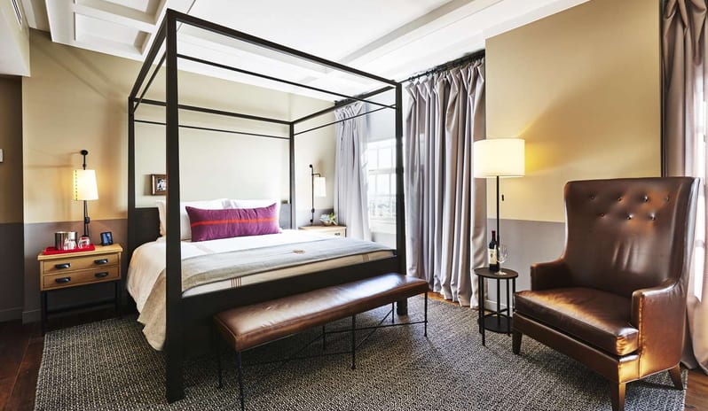 Hollywood Roosevelt - Superior Room King Detail